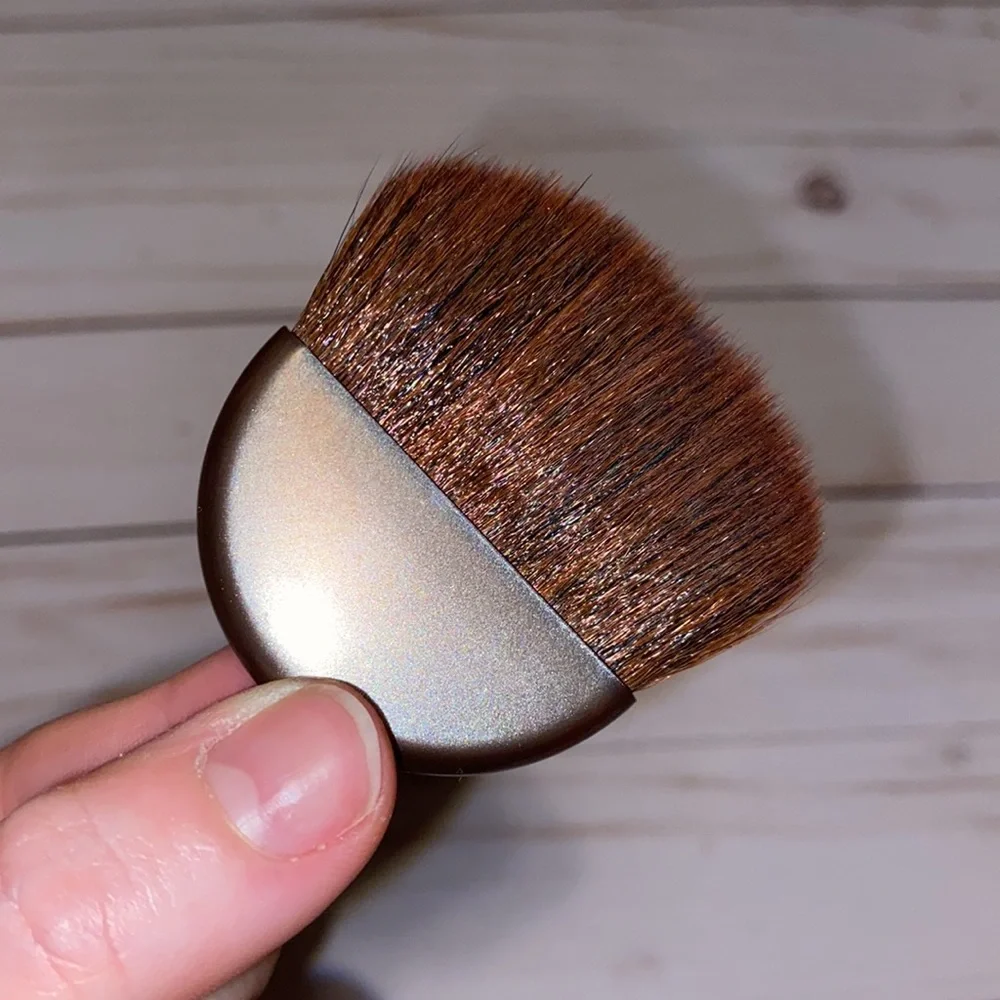 👗🛍Blush/bronzer brush🛍